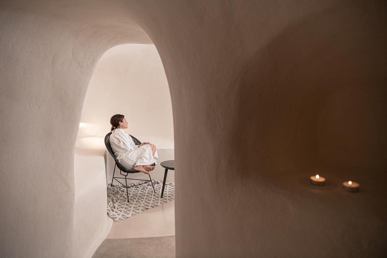 On The Rocks - Small Luxury Hotels Of The World (Adults Only) Imerovígli Kültér fotó